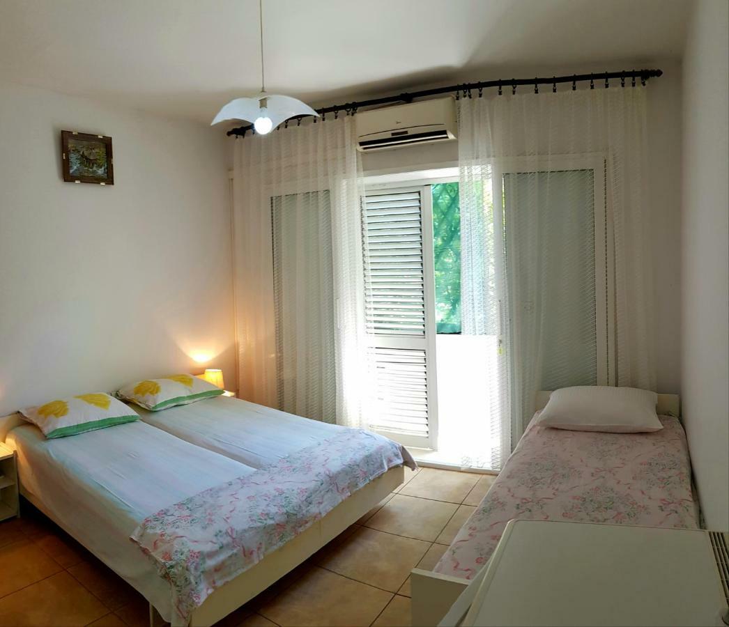 Apartments Butkovic Hvar Town Exterior photo
